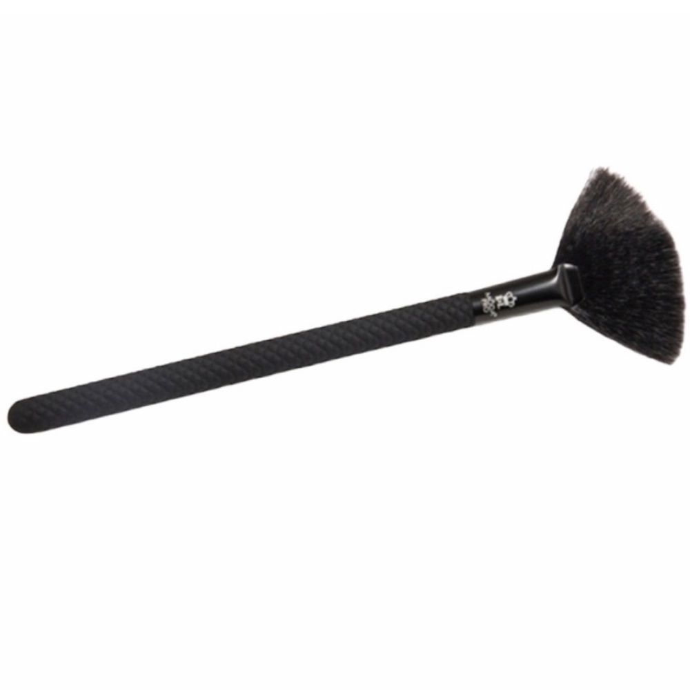 Moda Pro Fan Brush - Picture 3 of 3